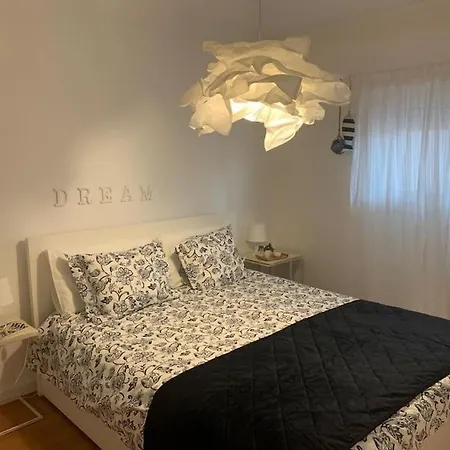 Yellow Submarine On The Seafront * Silveira (Lisbon)